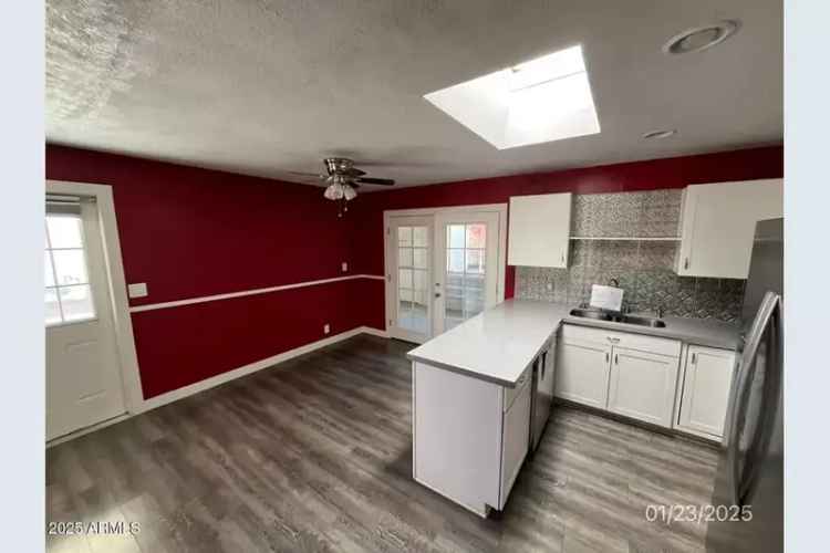 Single-family house For Sale in 152, North 54th Street, Mesa, Arizona