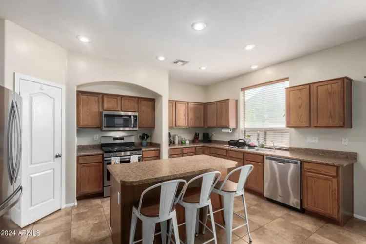 Single-family house For Sale in 16079, West Williams Street, Goodyear, Arizona