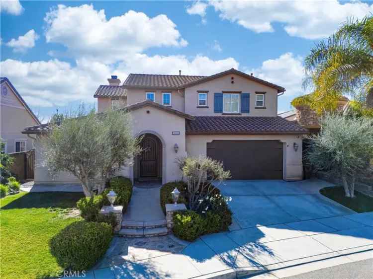 Single-family house For Sale in 20100, Livorno Lane, Yorba Linda, California