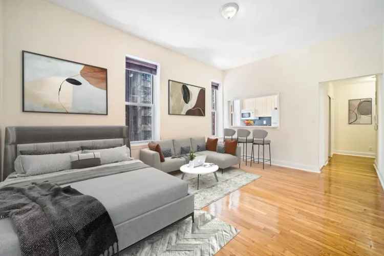 Upper East Side Studio Apartment - Steps from Subway and Shops