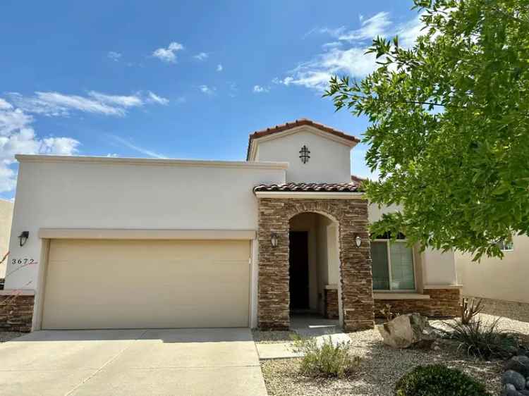 Modern 3 Bedroom Home for Rent in Metro Verde