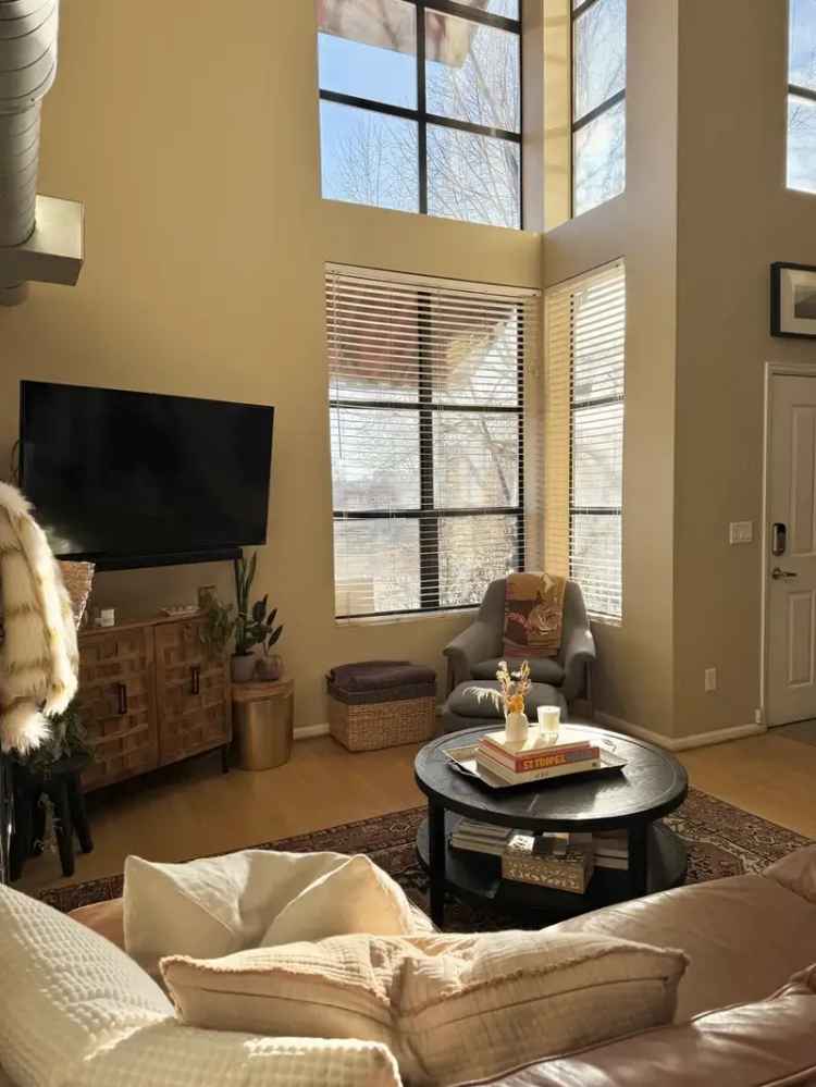 LoHi Townhouse Condo: 1 Bed+Loft, Private Patio, Smart Home