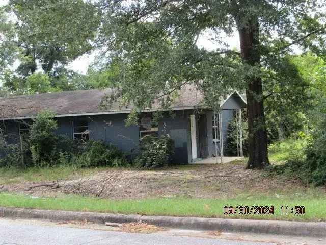 Multi-family house For Sale in 2420, 16th Avenue, Columbus, Georgia