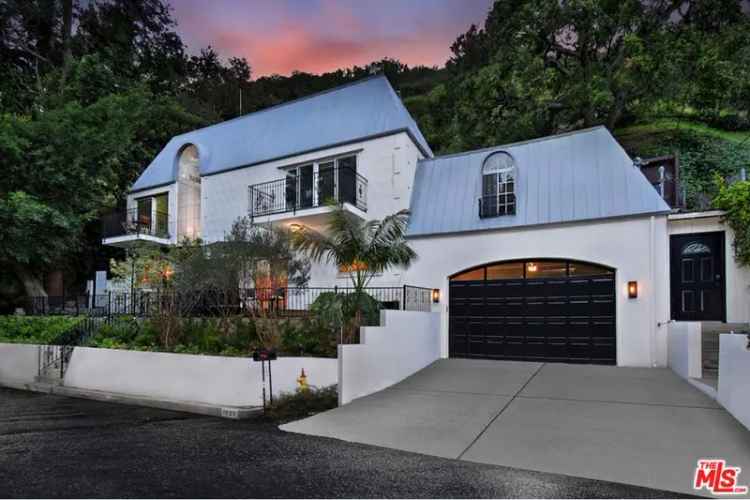 Single-family house For Sale in 1839, North Beverly Drive, Beverly Hills, California