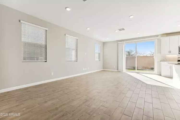 House For Sale in Phoenix, Arizona