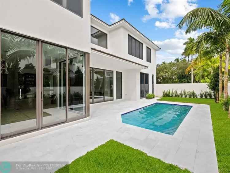 Single-family house For Sale in Fort Lauderdale, Florida