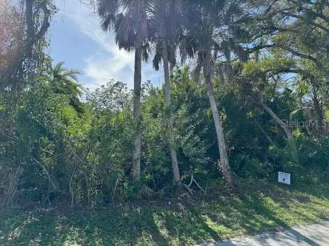 Land For Sale in Englewood, Florida