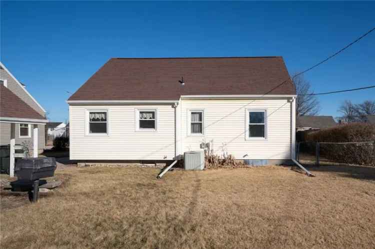 Single-family house For Sale in 1500, 9th Street Northwest, Cedar Rapids, Iowa