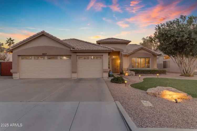 Single-family house For Sale in 3523, West Shannon Street, Chandler, Arizona