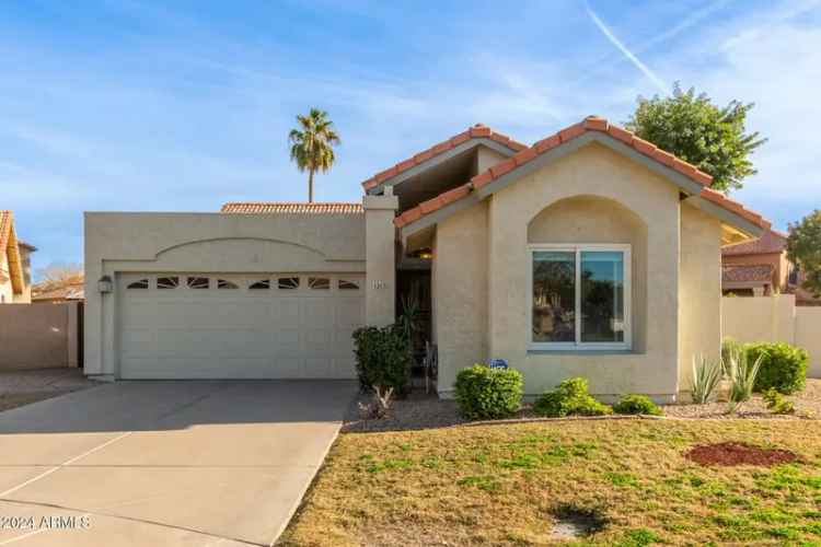 Single-family house For Sale in 1213, West Seascape Court, Gilbert, Arizona