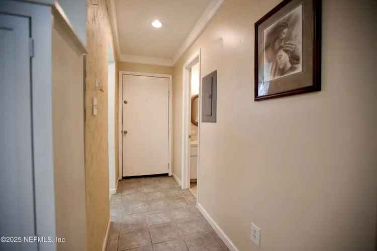 Condo For Sale in Jacksonville, Florida