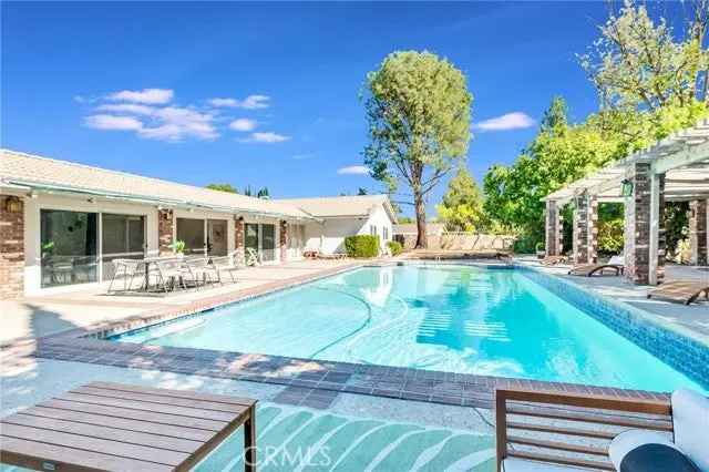 Single-family house For Sale in 20302, Germain Street, Los Angeles, California