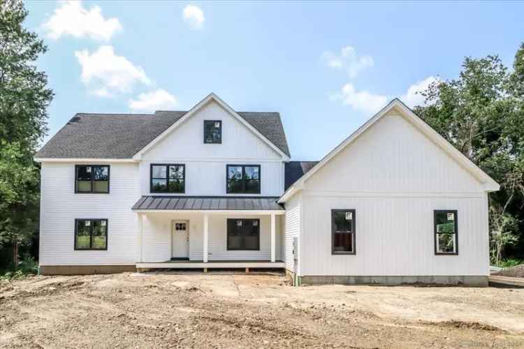 Single-family house For Sale in New Milford, Connecticut