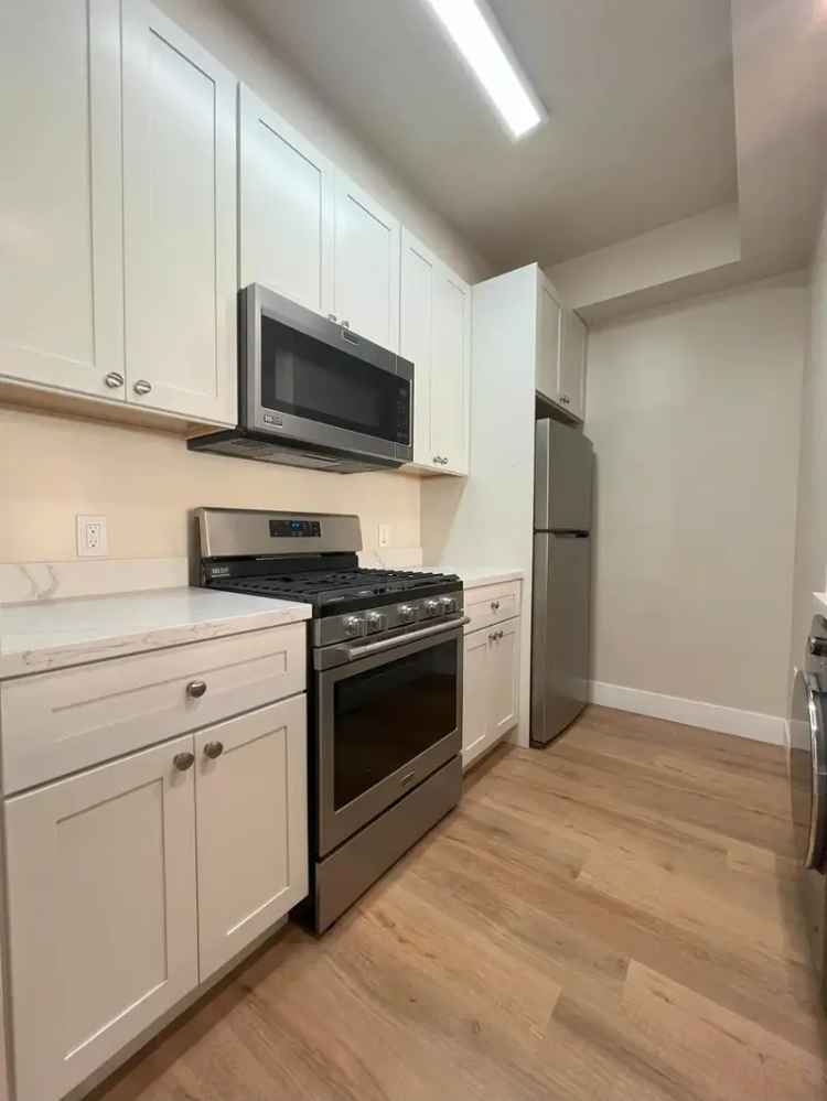 3 Bedroom 2 Bathroom Newly Renovated Apartment Unit for Rent