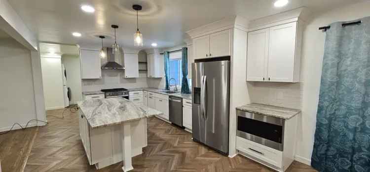 2 Bed 2 Bath Duplex Unit for Rent - Newly Renovated