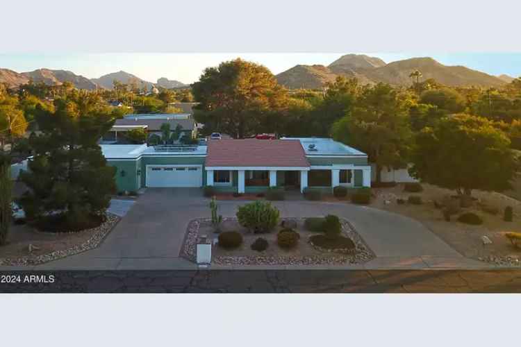 Single-family house For Sale in 4601, East Desert Cove Avenue, Phoenix, Arizona