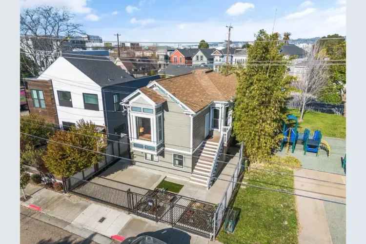 Duplex For Sale in 1760, Goss Street, Oakland, California