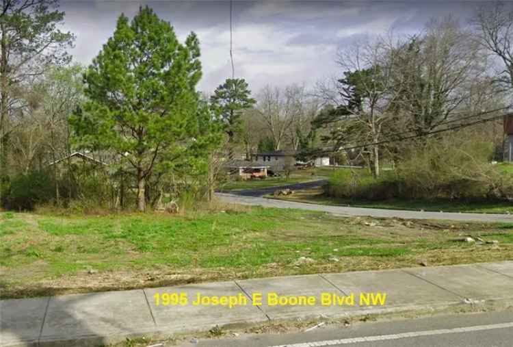 Land For Sale in 1995, Joseph E. Boone Boulevard Northwest, Atlanta, Georgia