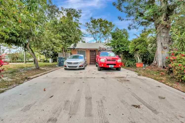 Multi-family house For Sale in Florida