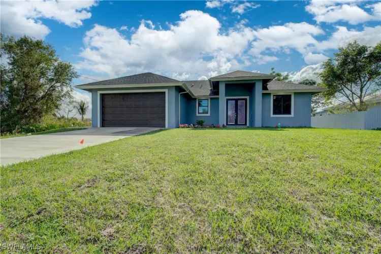 Single-family house For Sale in 2911, 10th Street Southwest, Lehigh Acres, Florida