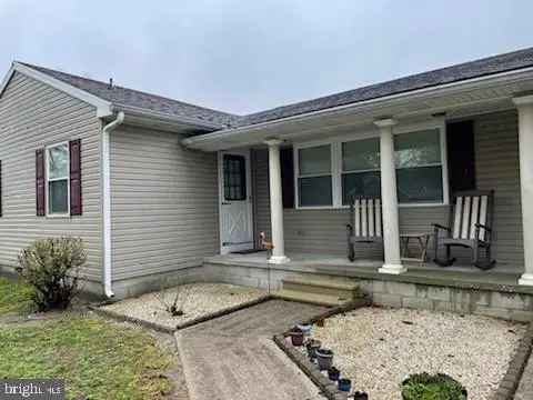 Single-family house For Sale in 2, Elm Street, Bridgeville, Delaware