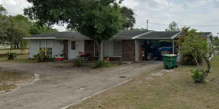 Single-family house For Sale in 2175, Conway Boulevard, Port Charlotte, Florida