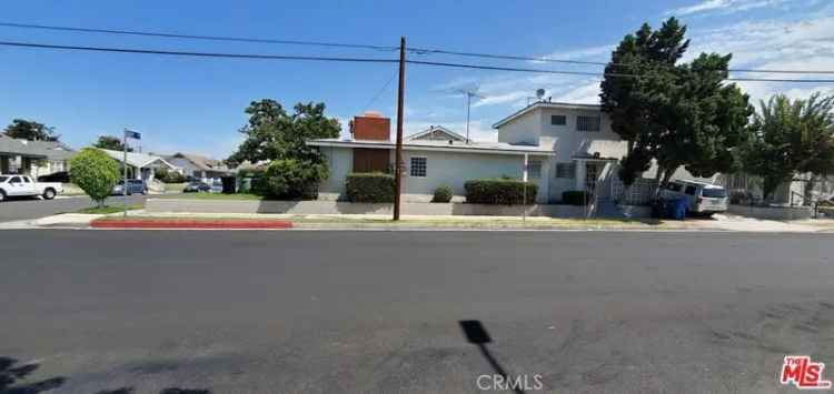 Multi-family house For Sale in Los Angeles, California