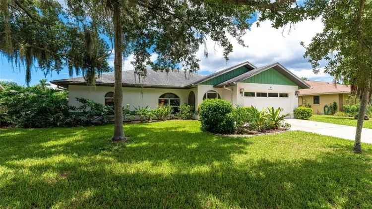 Single-family house For Sale in 4556, 31st Court East, Bradenton, Florida