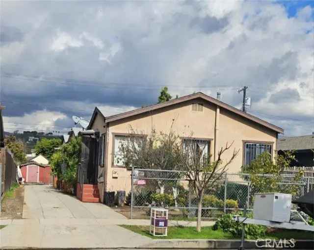 Multi-family house For Sale in 5133,5133 1/2,5133 1/4, Baltimore Street, Los Angeles, California