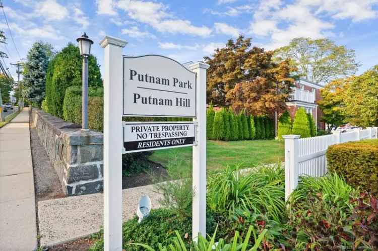 Condo For Sale in Greenwich, Connecticut