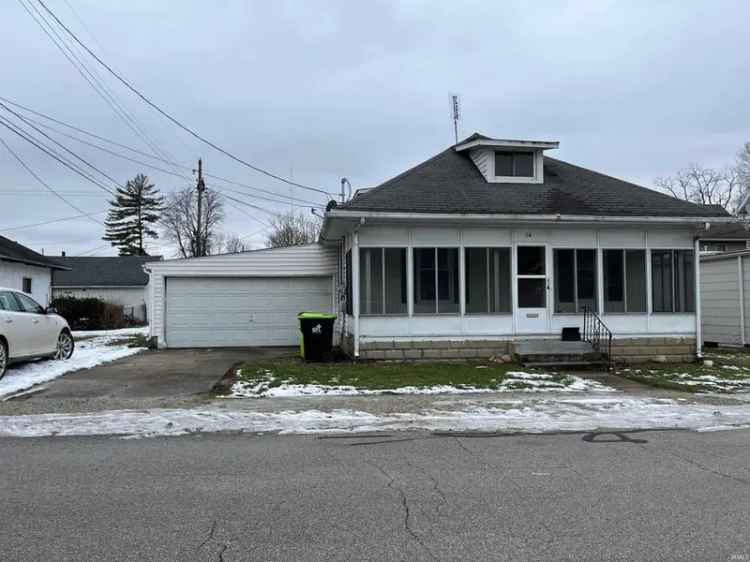 Single-family house For Sale in 14, Corlew Street, Huntington, Indiana