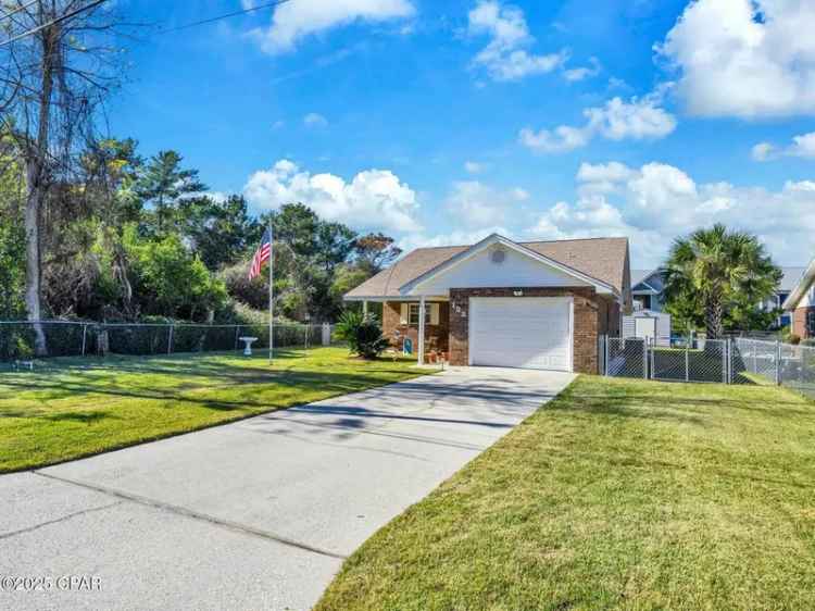 Single-family house For Sale in 122, San Vincente Street, Panama City Beach, Florida