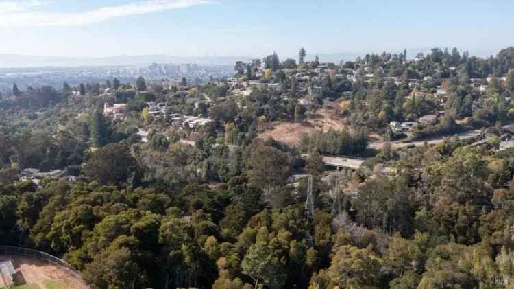 Land For Sale in Oakland, California