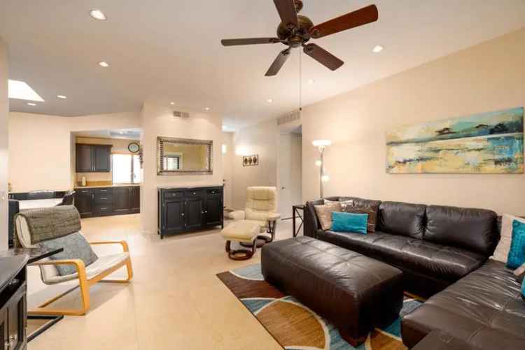 Condo For Sale in Cathedral City, California