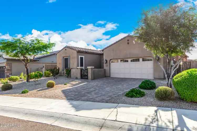 Single-family house For Sale in 12064, South 186th Avenue, Goodyear, Arizona