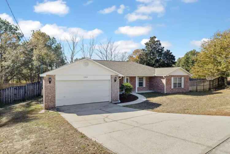 Single-family house For Sale in 1243, Northview Drive, Crestview, Florida