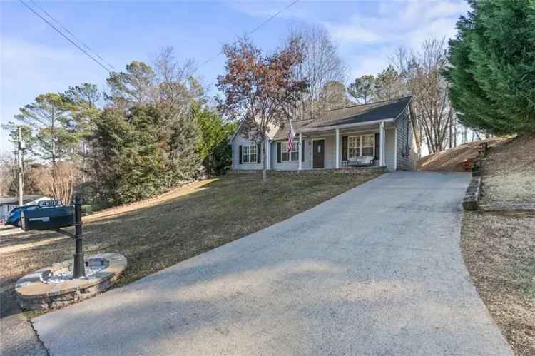 Single-family house For Sale in 4392, Overlook Drive, Acworth, Georgia