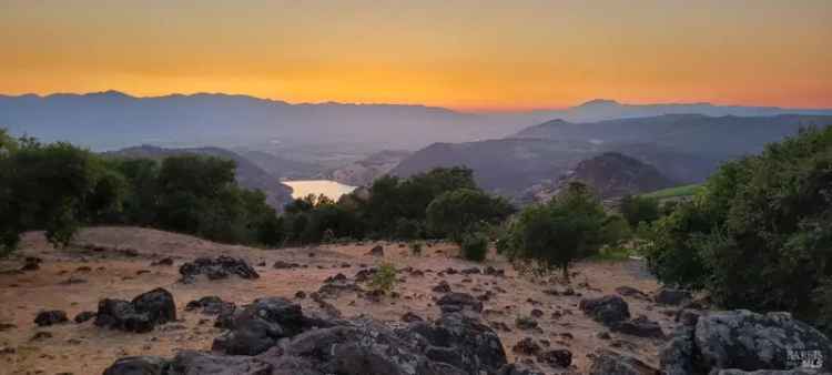 Single-family house For Sale in 3235, Soda Canyon Road, California