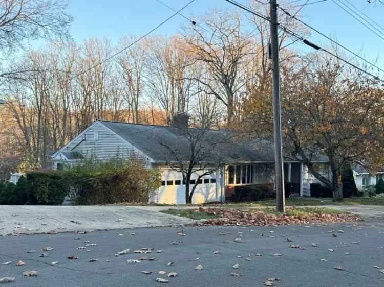 Single-family house For Sale in 250, Stevenson Road, New Haven, Connecticut