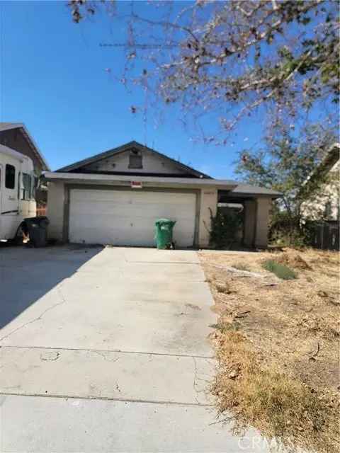 Single-family house For Sale in 44839, 16th Street East, Lancaster, California