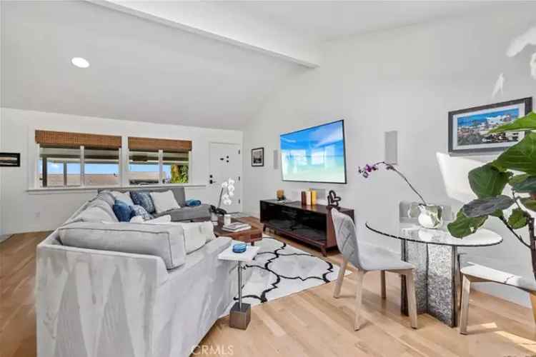 Single-family house For Sale in 28822, Alta Laguna Boulevard, Laguna Beach, California