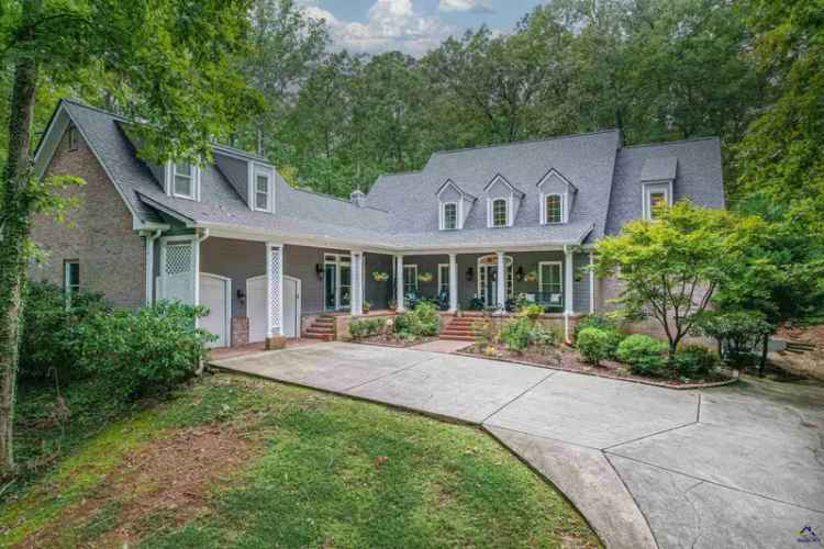 Single-family house For Sale in 209, Huntington Court, Macon, Georgia