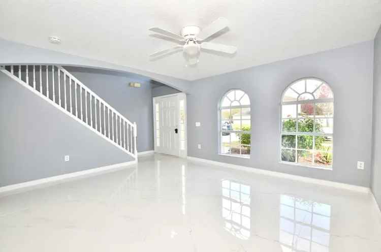 Single-family house For Sale in 5173, Northwest Wisk Fern Circle, Port Saint Lucie, Florida