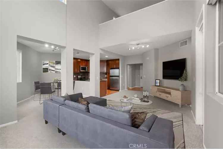 Condo For Sale in 1446, Scholarship, Irvine, California