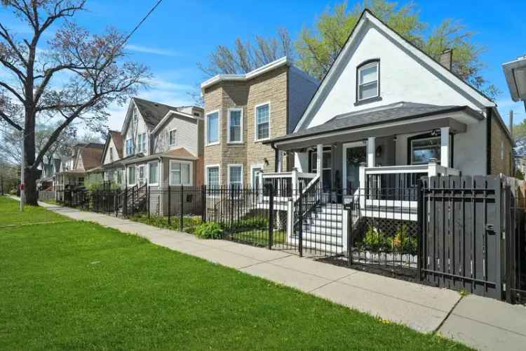 Single-family house For Sale in 5028, West Ohio Street, Chicago, Illinois