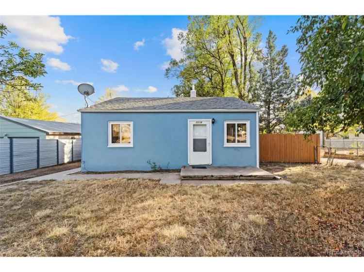 Single-family house For Sale in 2219, East Dale Street, Colorado Springs, Colorado