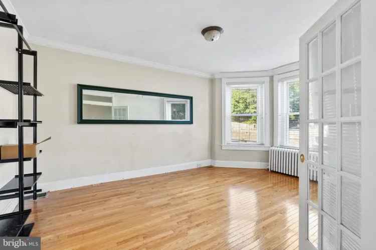 Multi-family house For Sale in 2032, North Capitol Street Northwest, Washington, District of Columbia