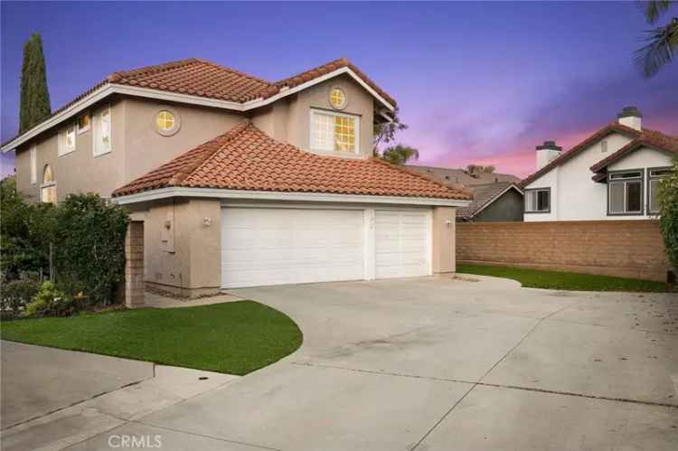 Single-family house For Sale in 24876, Avenida Avalon, Laguna Hills, California