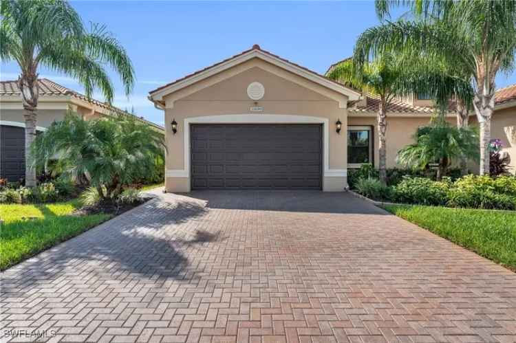 Single-family house For Sale in Fort Myers, Florida