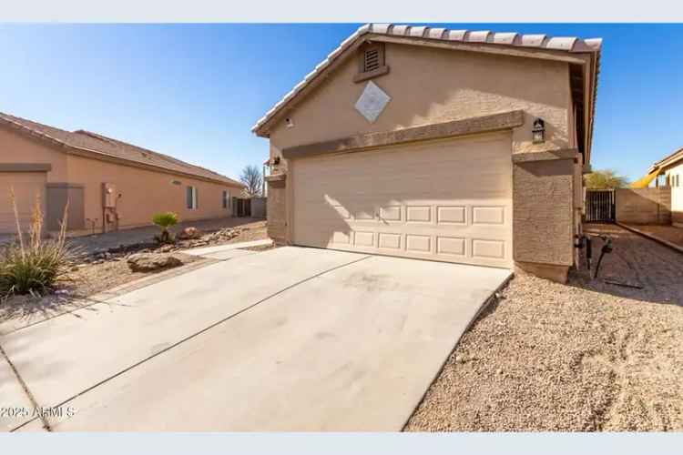 Single-family house For Sale in 1102, North 5th Street, Buckeye, Arizona